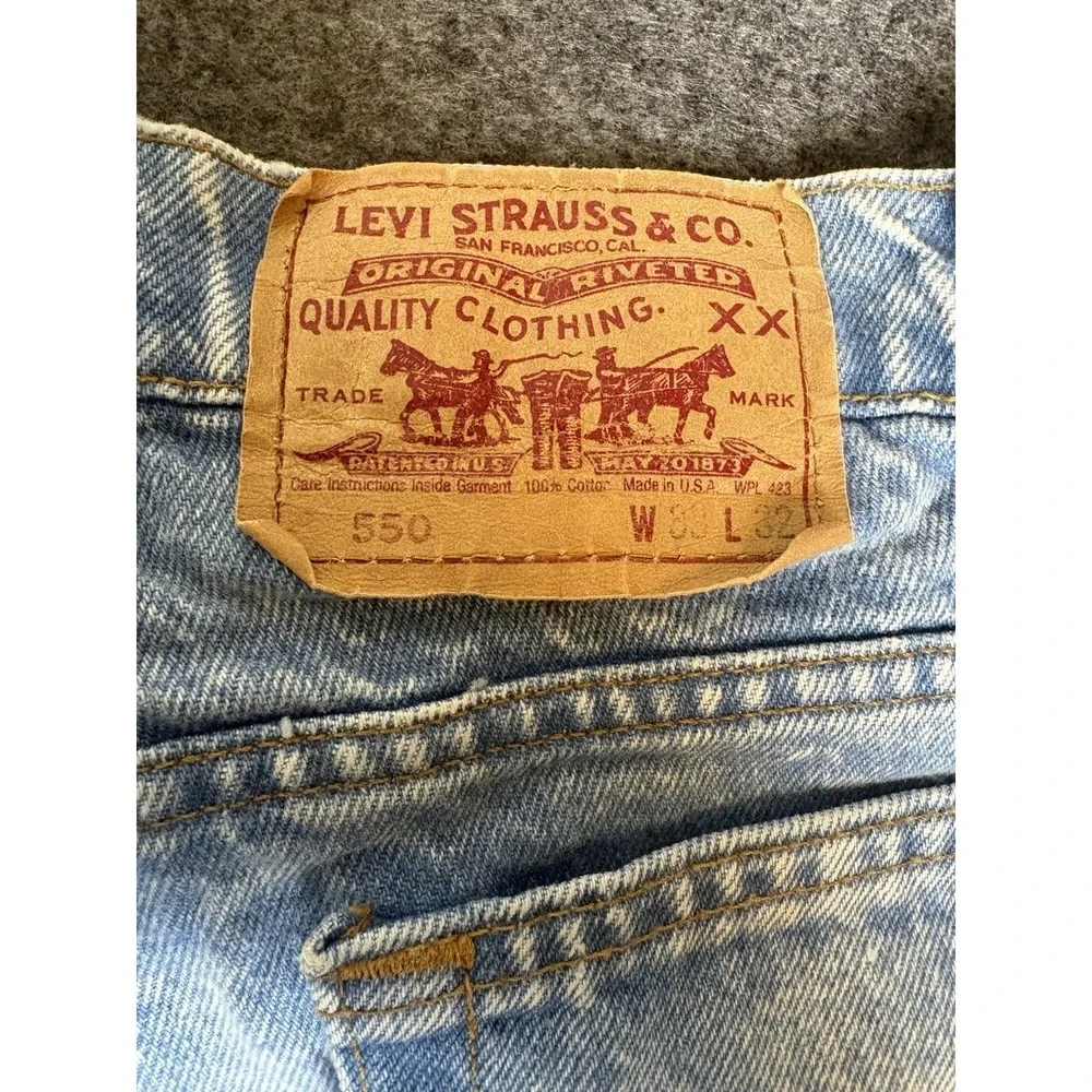 Levi's 550 Vintage USA Jeans Original Riveted 34x32 Light Wash Y2K. A3